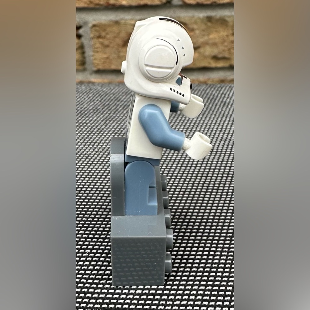 ✅3 for $25 - LEGO Star Wars Clone Trooper Pilot (Phase 2) Minifigure Magnet - Picture 3 of 6